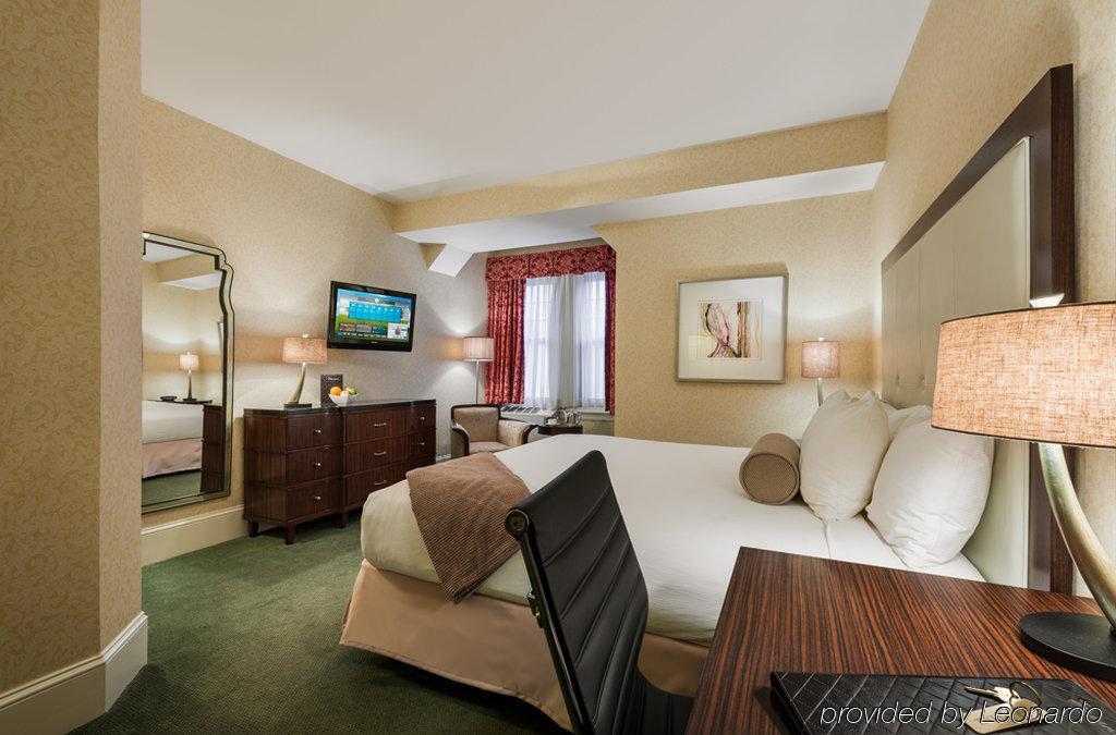 Wayne Hotel Bagian luar foto